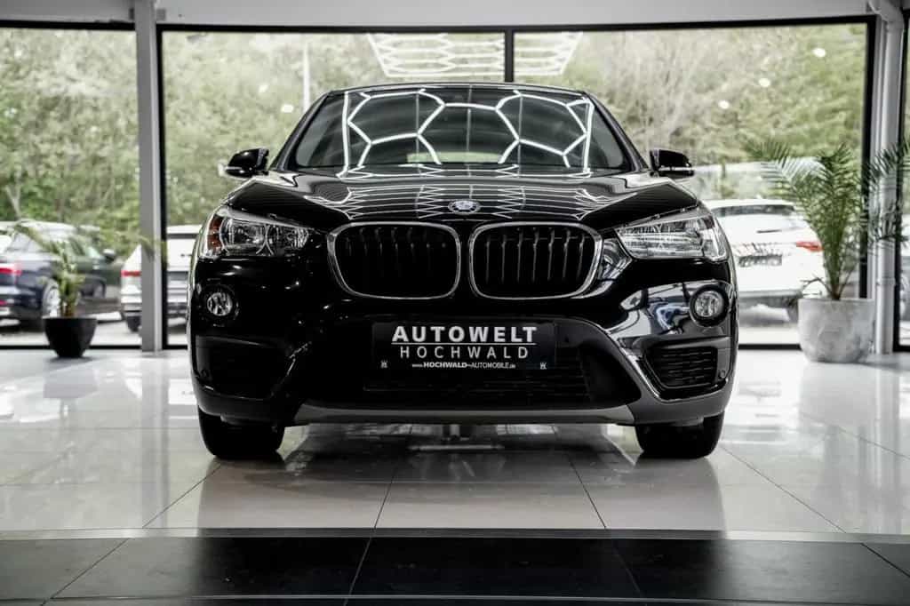 BMW X1 18i Drive NAVI PDC KLIMA TÜV NEU GARANTIE 01/2016-photo-2