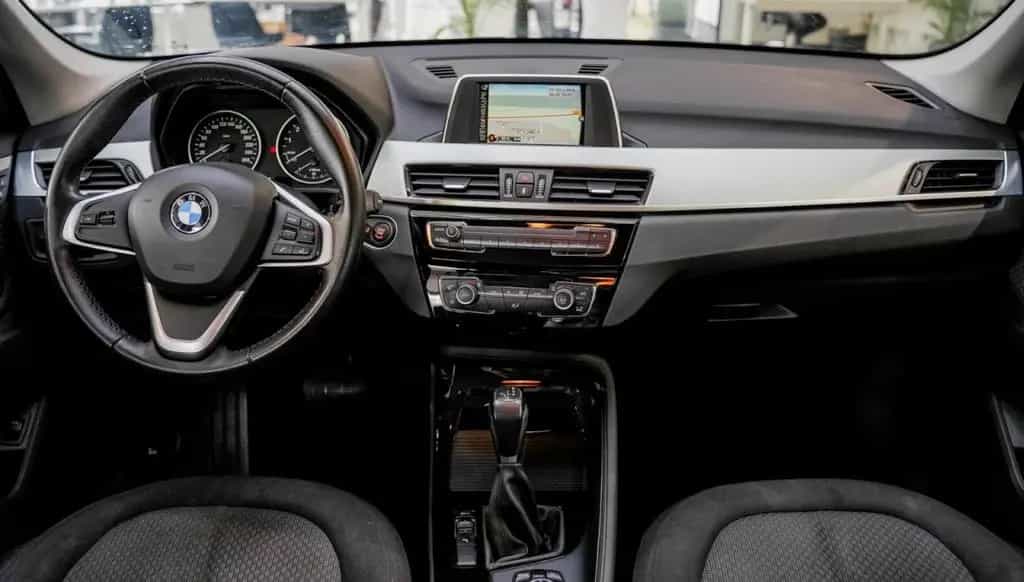 BMW X1 18i Drive NAVI PDC KLIMA TÜV NEU GARANTIE 01/2016-photo-23