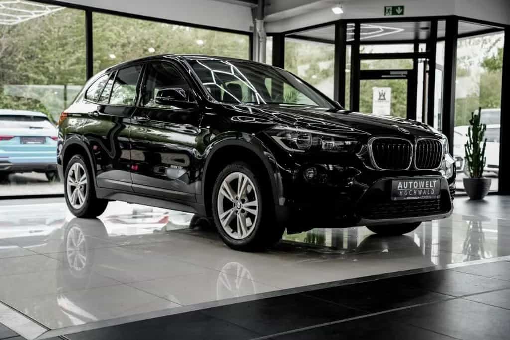 BMW X1 18i Drive NAVI PDC KLIMA TÜV NEU GARANTIE 01/2016-photo-3