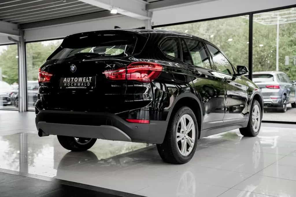 BMW X1 18i Drive NAVI PDC KLIMA TÜV NEU GARANTIE 01/2016-photo-5