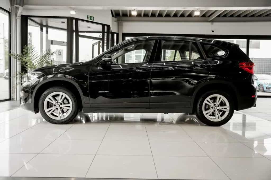 BMW X1 18i Drive NAVI PDC KLIMA TÜV NEU GARANTIE 01/2016-photo-9
