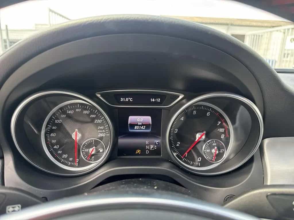 Mercedes-Benz CLA-Class 200 AMG-Line Panoramadach Night-Paket 05/2018-photo-7