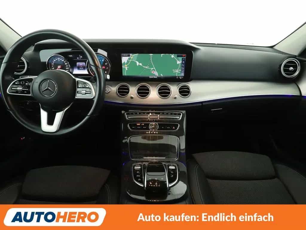 Mercedes-Benz E 200 T Avantgarde Aut.*NAVI*ACC*LED*CAM*SHZ* 11/2018-photo-11
