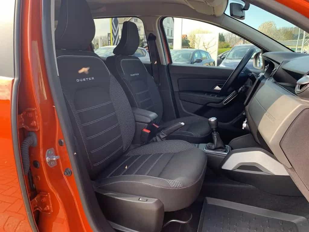Dacia Duster 1.3 TCE 150 PRESTIGE 4WD NAVI+KAMERA+SHZ 03/2022-photo-24