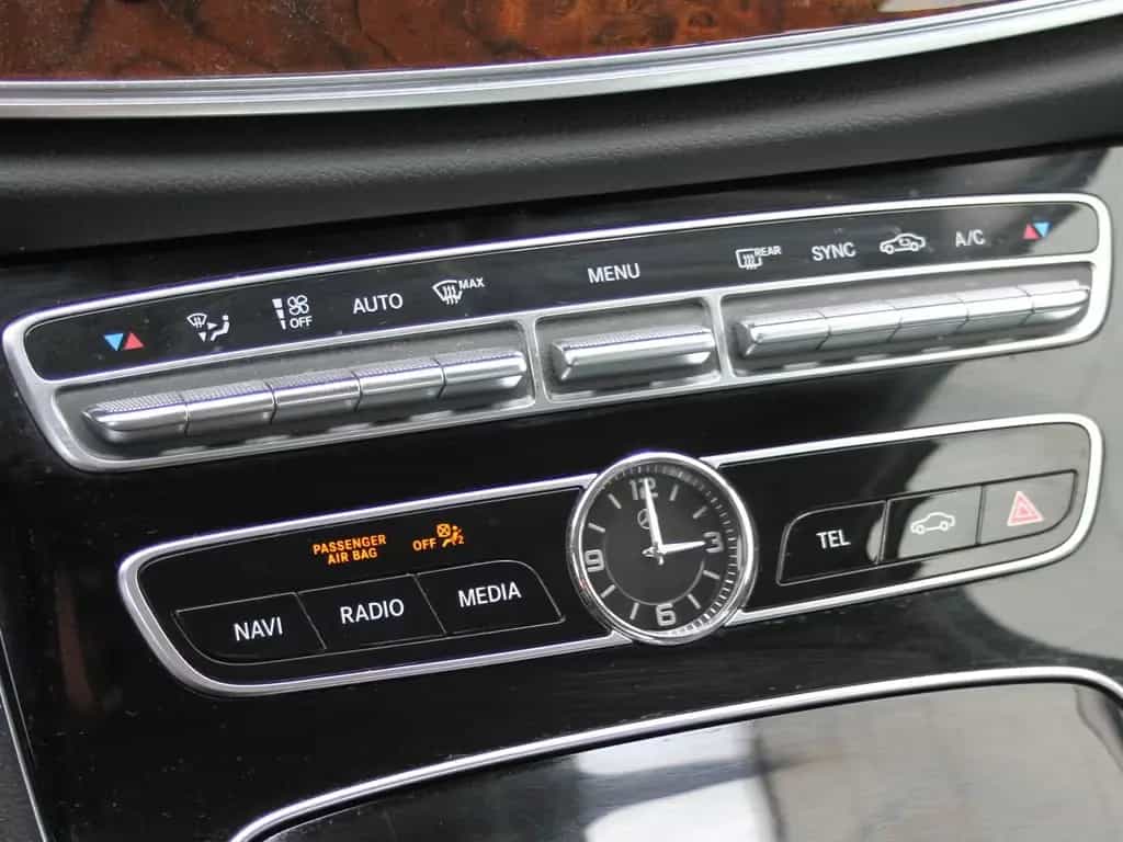 Mercedes-Benz E 350 3.0 CDI Exclusive Handgas LED AHK 1.Hand 11/2017-photo-18