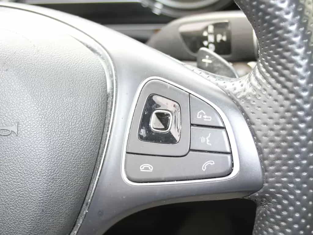 Mercedes-Benz E 350 3.0 CDI Exclusive Handgas LED AHK 1.Hand 11/2017-photo-22