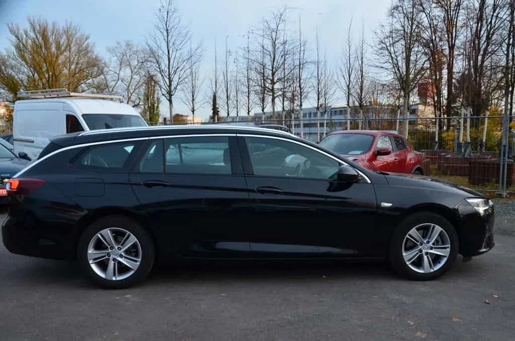 Opel Insignia B Sports T.*AMB.BEL*LED*NAVI*TEMPO 09/2022-photo-4