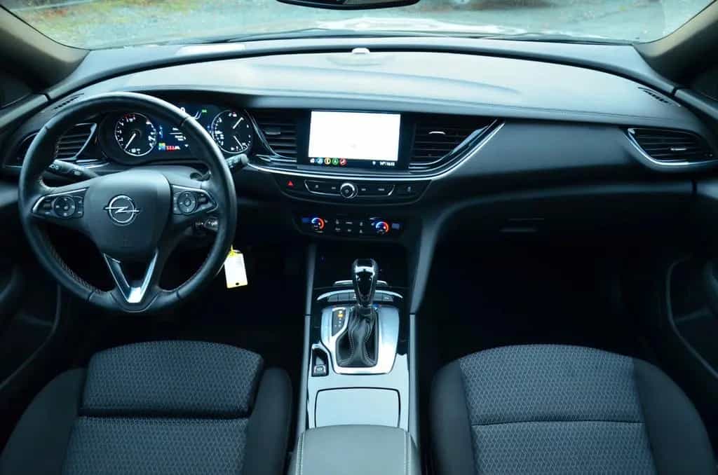 Opel Insignia B Sports T.*AMB.BEL*LED*NAVI*TEMPO 09/2022-photo-9