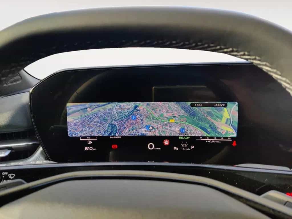 Audi Q3 SUV quattro TFSI AHK PANO 03/2026-photo-11