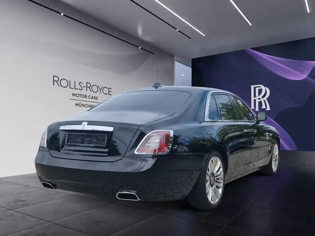 Rolls-Royce Ghost *PROVENANCE* 05/2024-photo-3