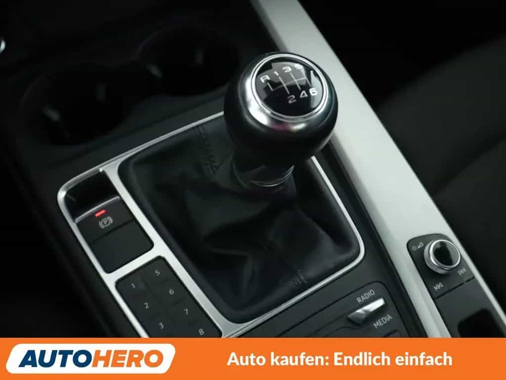 Audi A4 1.4 TFSI ACT*NAVI*TEMPO*PDC*SHZ*ALU*KLIMA* 05/2016-photo-24