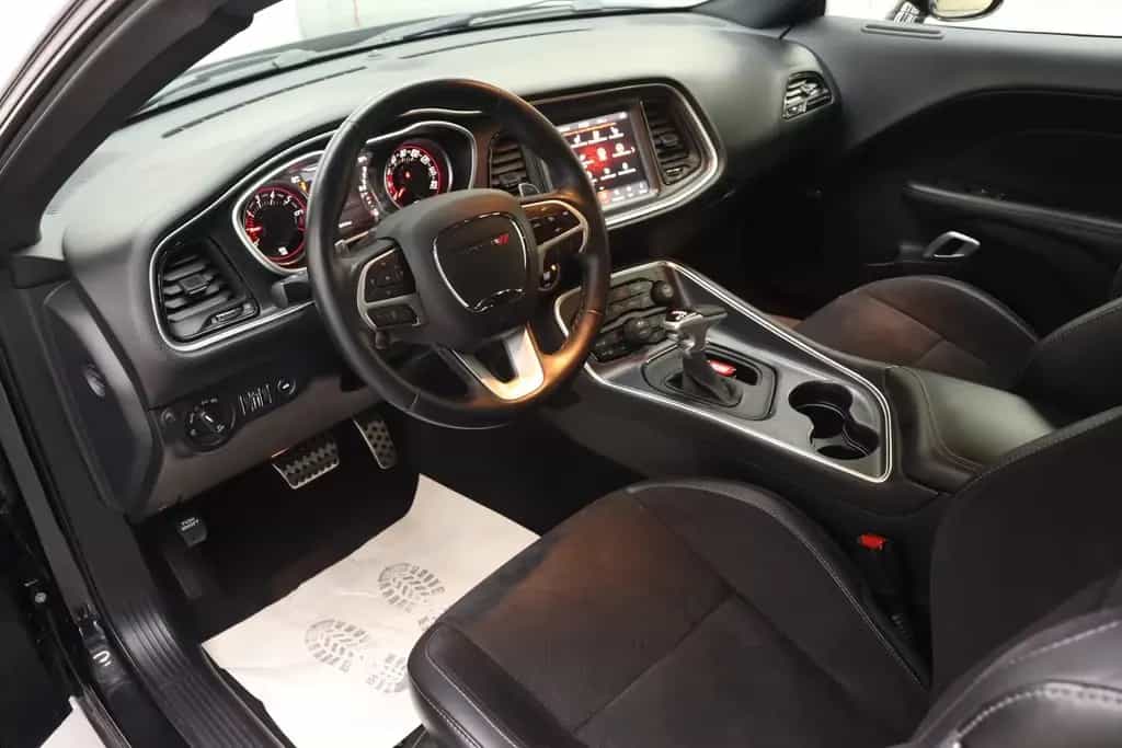 Dodge Challenger SXT Plus~1.Hand~Deutsch~Alpine~SZBL/H 09/2018-photo-15