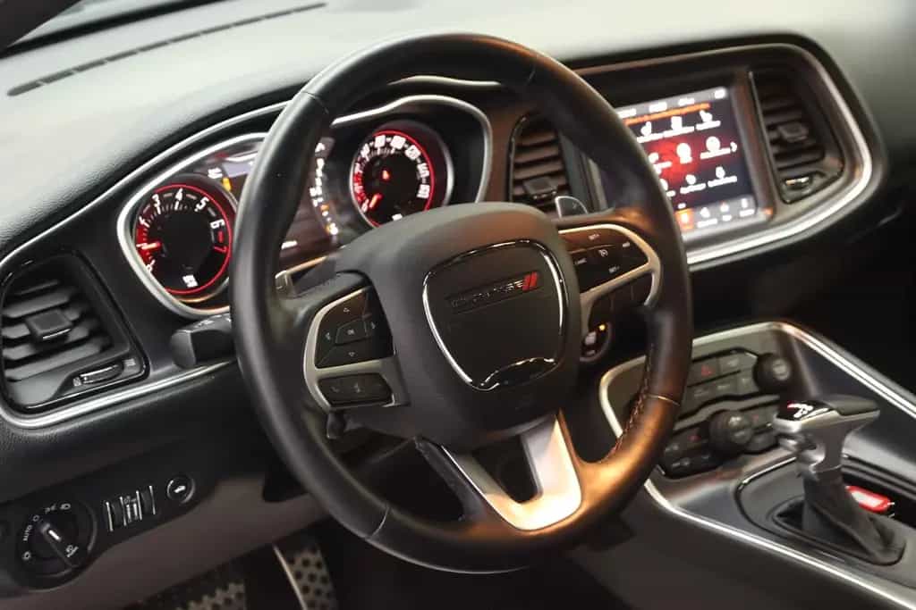 Dodge Challenger SXT Plus~1.Hand~Deutsch~Alpine~SZBL/H 09/2018-photo-17