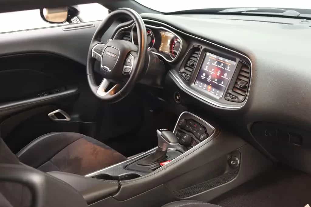Dodge Challenger SXT Plus~1.Hand~Deutsch~Alpine~SZBL/H 09/2018-photo-20