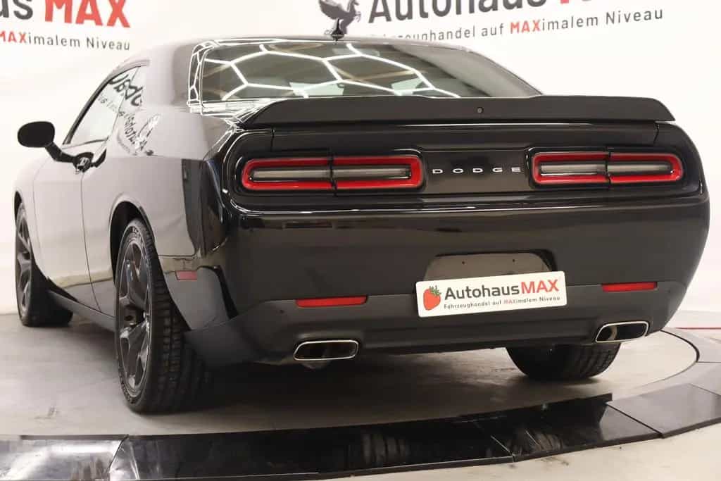 Dodge Challenger SXT Plus~1.Hand~Deutsch~Alpine~SZBL/H 09/2018-photo-3