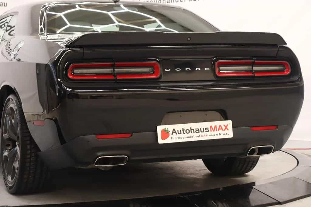 Dodge Challenger SXT Plus~1.Hand~Deutsch~Alpine~SZBL/H 09/2018-photo-8