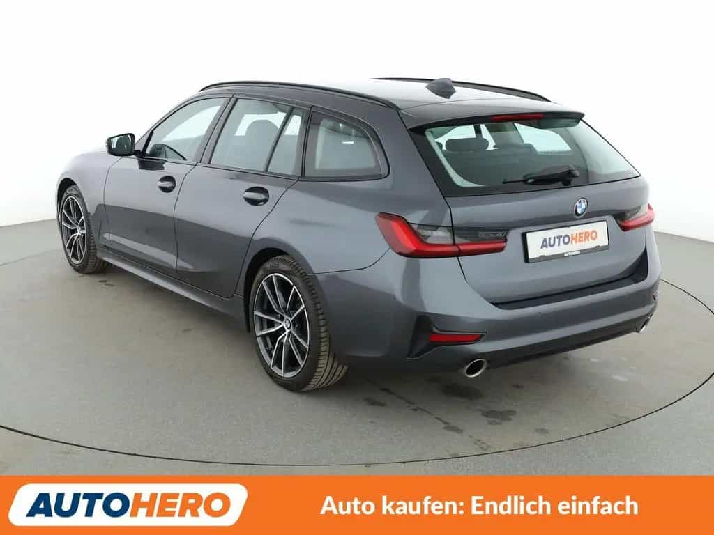 BMW 3 Series 320d Sport Line Aut.*LASER*NAVI*TEMPO*PDC*SHZ* 04/2022-photo-3