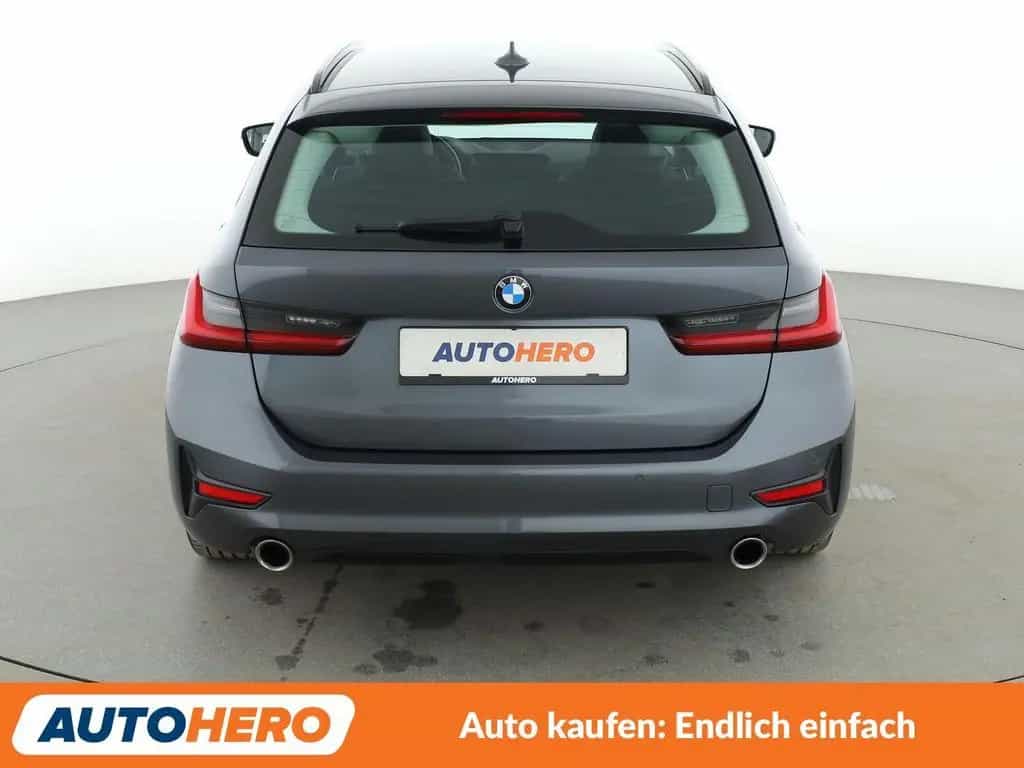 BMW 3 Series 320d Sport Line Aut.*LASER*NAVI*TEMPO*PDC*SHZ* 04/2022-photo-4