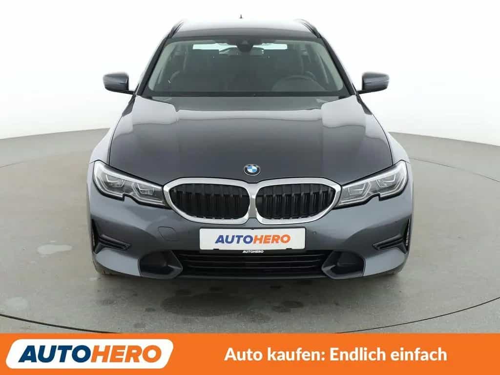 BMW 3 Series 320d Sport Line Aut.*LASER*NAVI*TEMPO*PDC*SHZ* 04/2022-photo-8