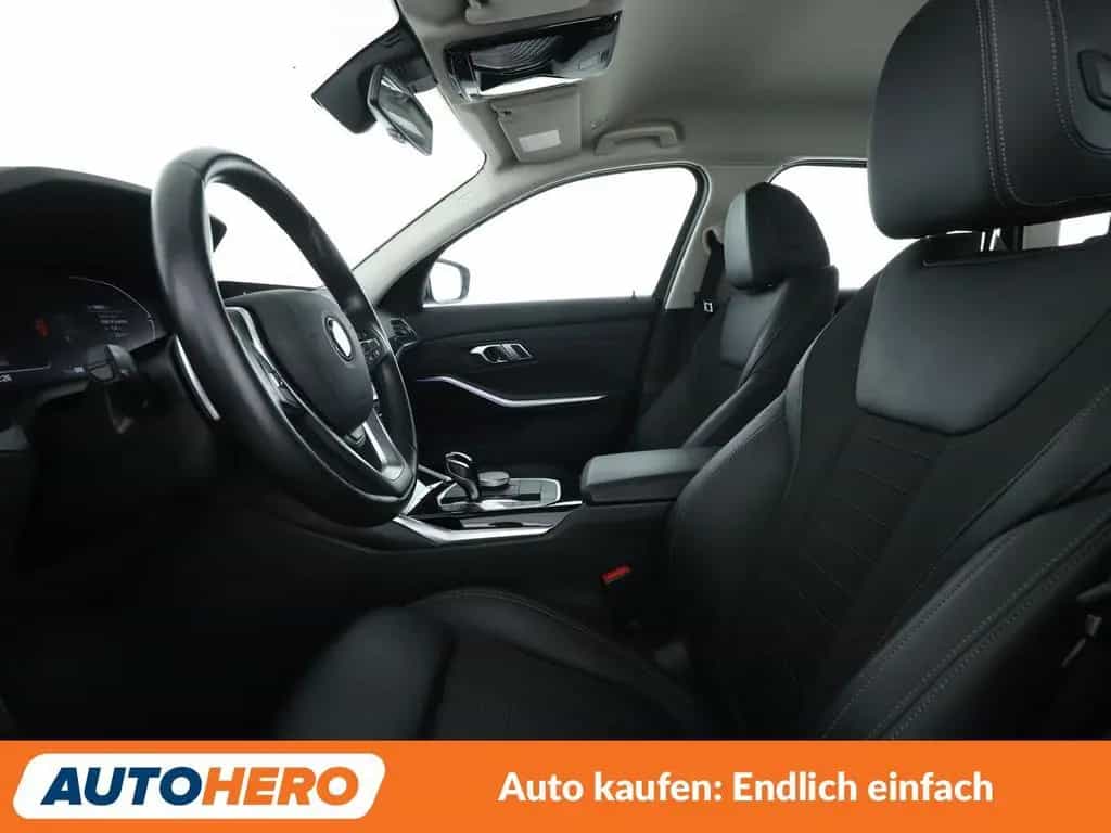 BMW 3 Series 320d Sport Line Aut.*LASER*NAVI*TEMPO*PDC*SHZ* 04/2022-photo-9
