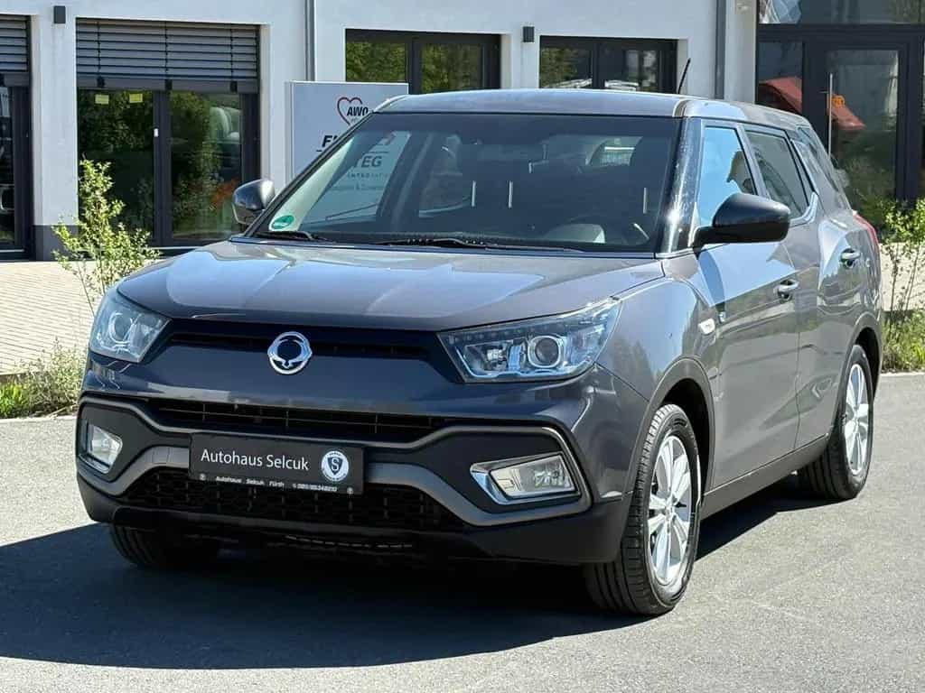 Ssangyong XLV *LED*Navi*Kamera*4x4* 10/2017-photo-1