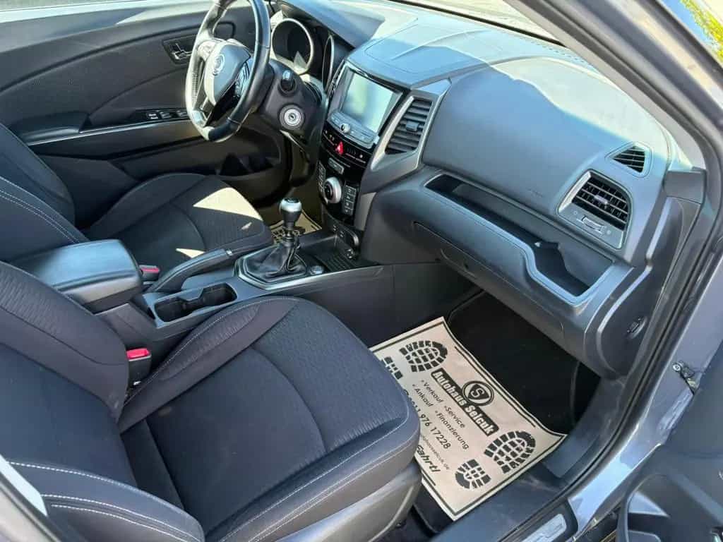 Ssangyong XLV *LED*Navi*Kamera*4x4* 10/2017-photo-10