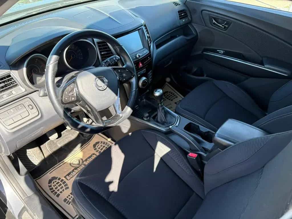 Ssangyong XLV *LED*Navi*Kamera*4x4* 10/2017-photo-9