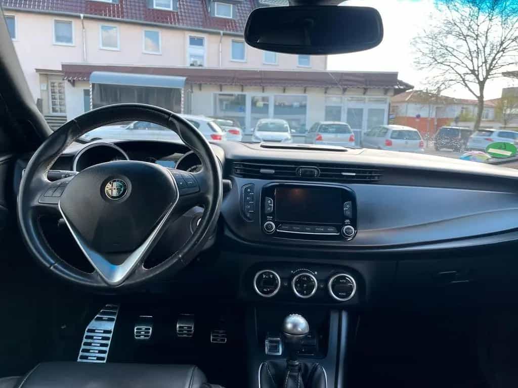 Alfa Romeo Giulietta 1750 TCT Quadrifoglio 01/2014-photo-7