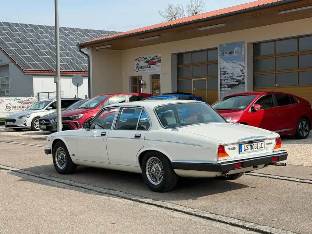 Jaguar Daimler double Six 5.3 V12 Histroy / TüV Neu 11/1990-photo-2
