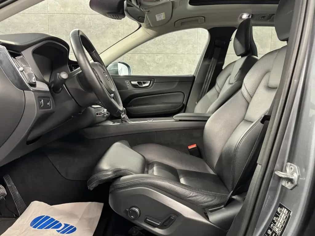 Volvo XC60 Inscription AWD Navi*LED*Tempo*Kamera*AHK 12/2018-photo-5