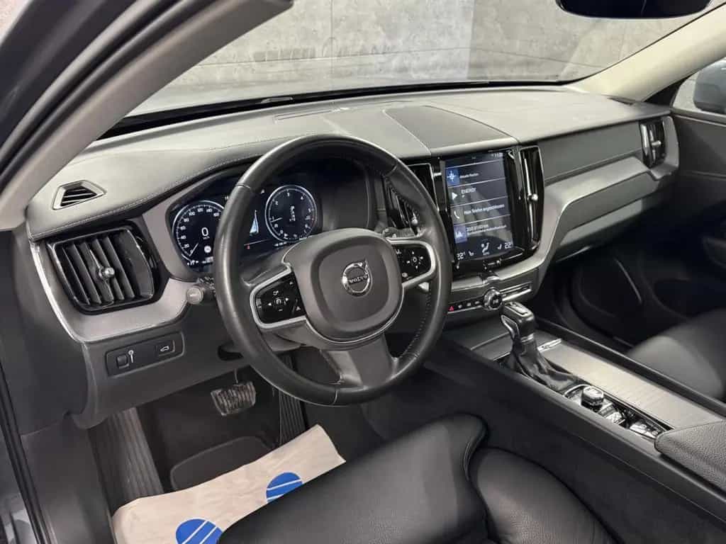 Volvo XC60 Inscription AWD Navi*LED*Tempo*Kamera*AHK 12/2018-photo-7
