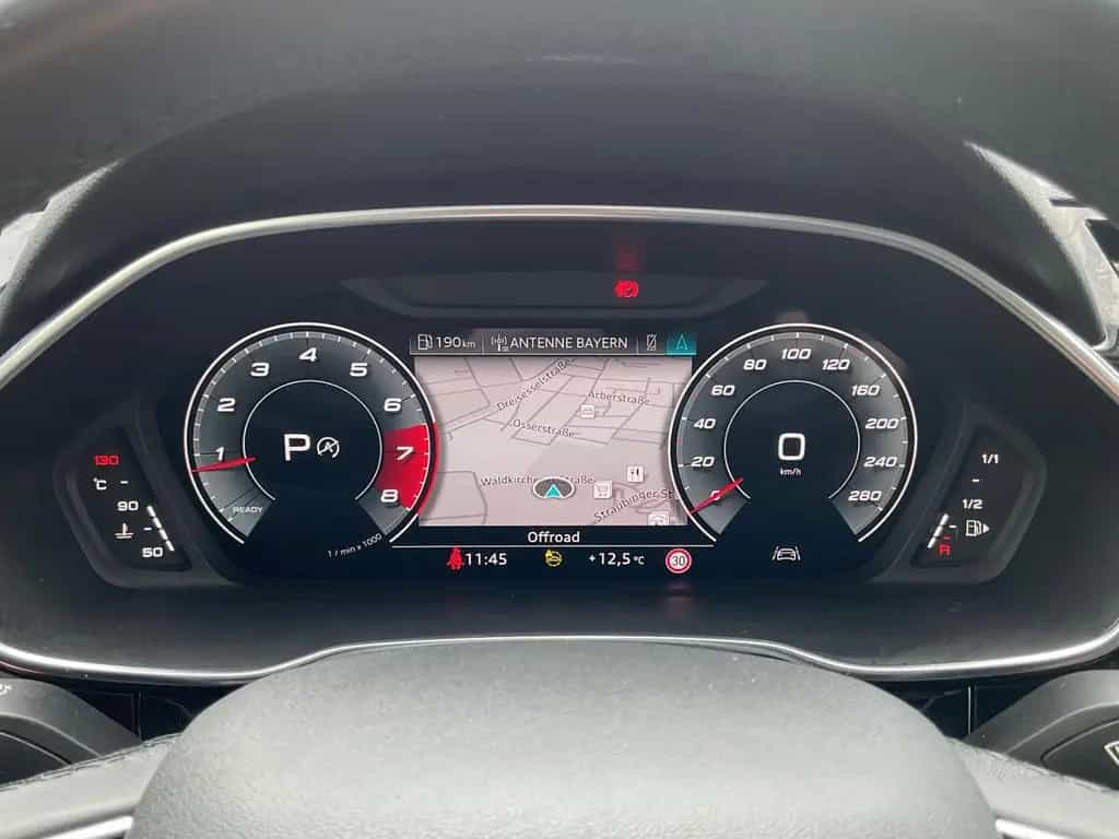 Audi Q3 35 TFSI Business DAB Lane LED Navi Side ViCo 03/2023-photo-17