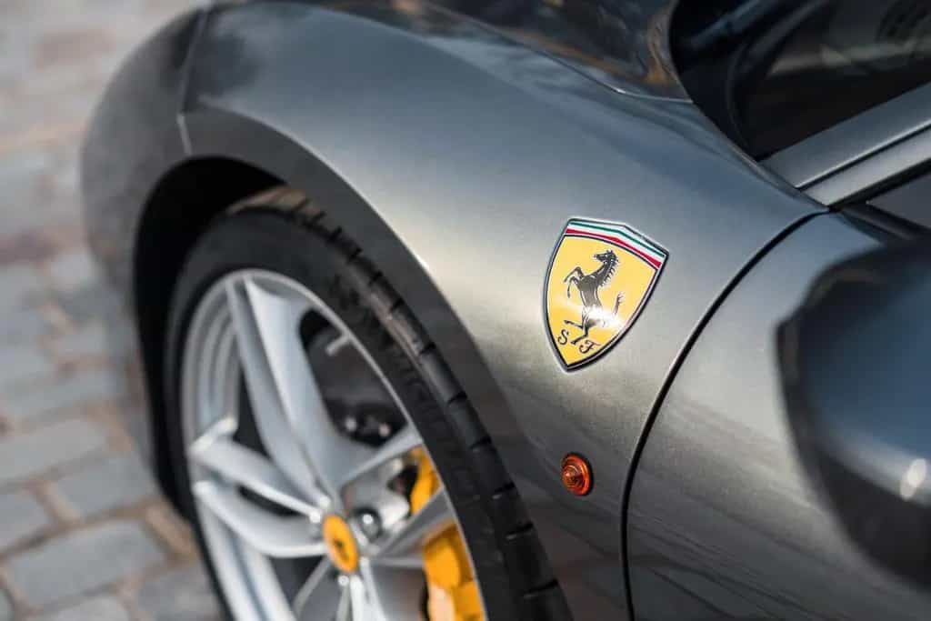 Ferrari 488 GTB - great spec, perfect condition 02/2016-photo-29