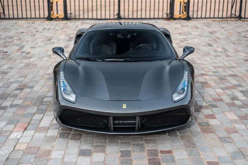 Ferrari 488 GTB - great spec, perfect condition 02/2016-photo-3