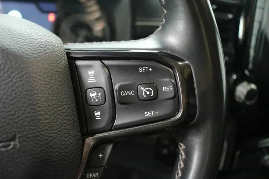 Dodge RAM 5.7 HEMI V8 1500 Limited Crew Cab 4x4 Klima 12/2021-photo-19