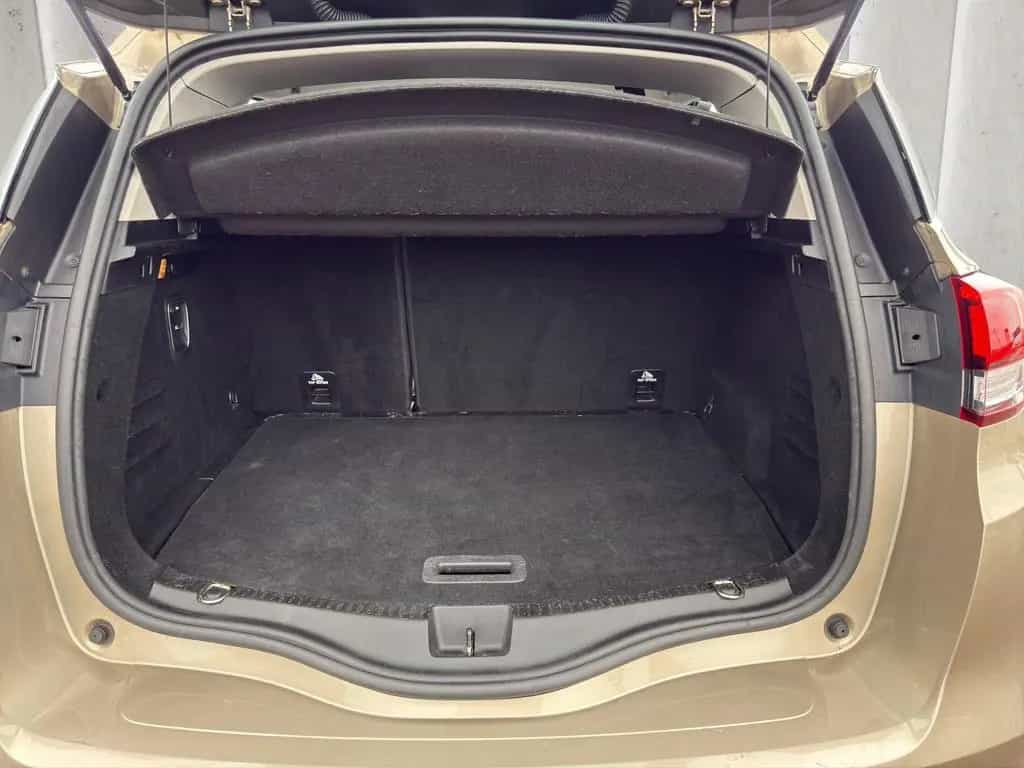 Renault Scenic 1.2 TCe 130 Energy Intens 01/2017-photo-17