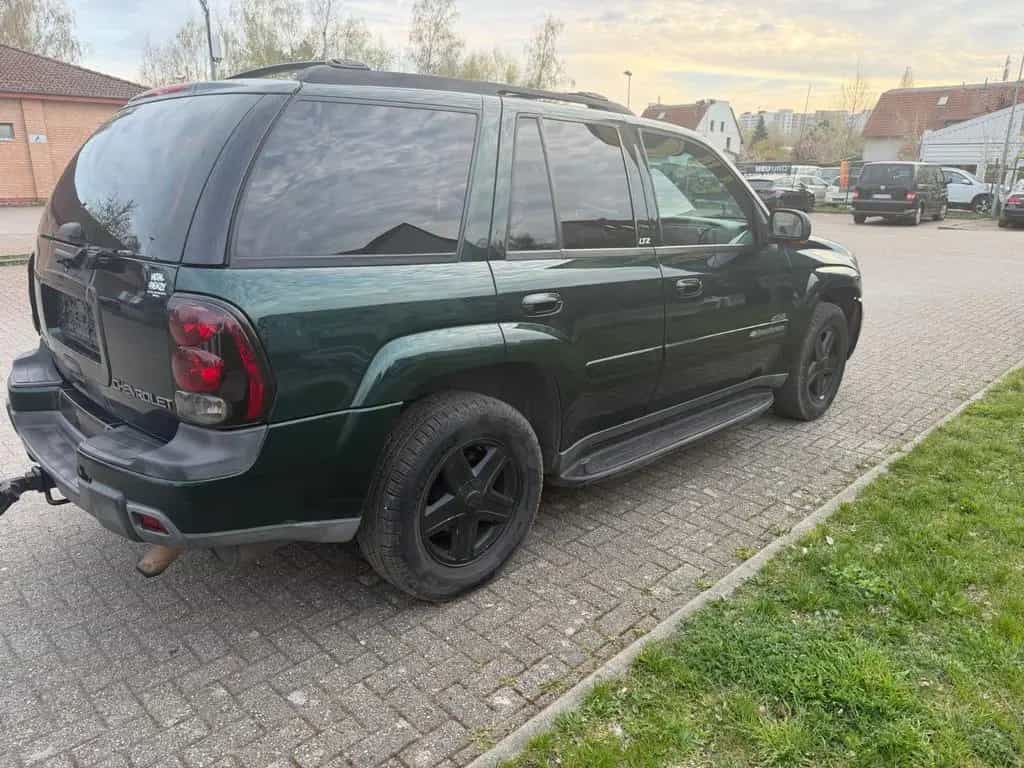 Chevrolet Trailblazer LT Premium Leder Autom. Benzin/Gas 12/2003-photo-12