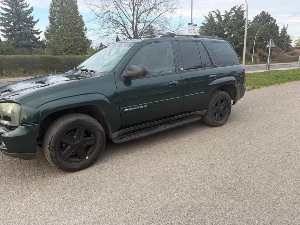 Chevrolet Trailblazer LT Premium Leder Autom. Benzin/Gas 12/2003-photo-3