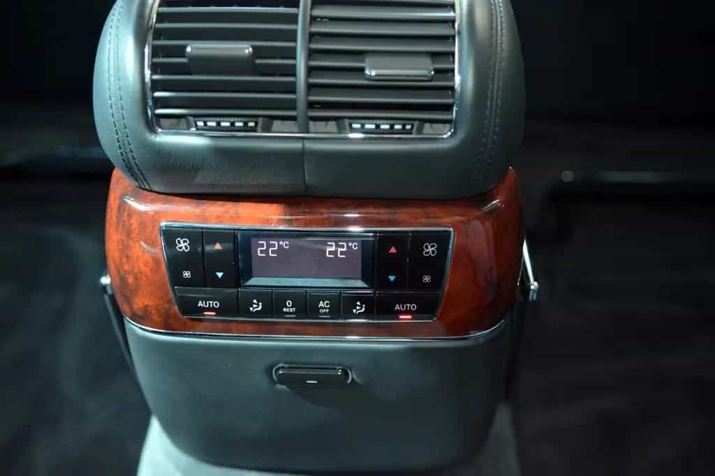 Maybach 62 / Swarowski / Stand-Hz. / Sitz-Klima 03/2005-photo-25