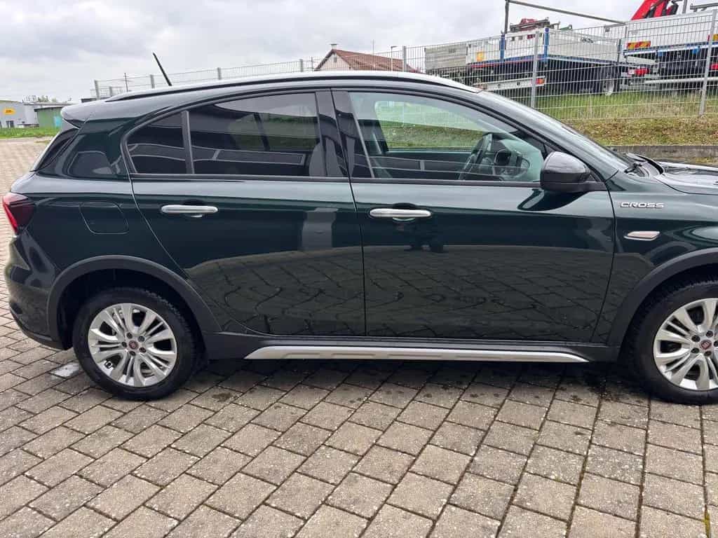 Fiat Tipo Tipo 5-Türer 1.0 T3 Cross 07/2022-photo-3