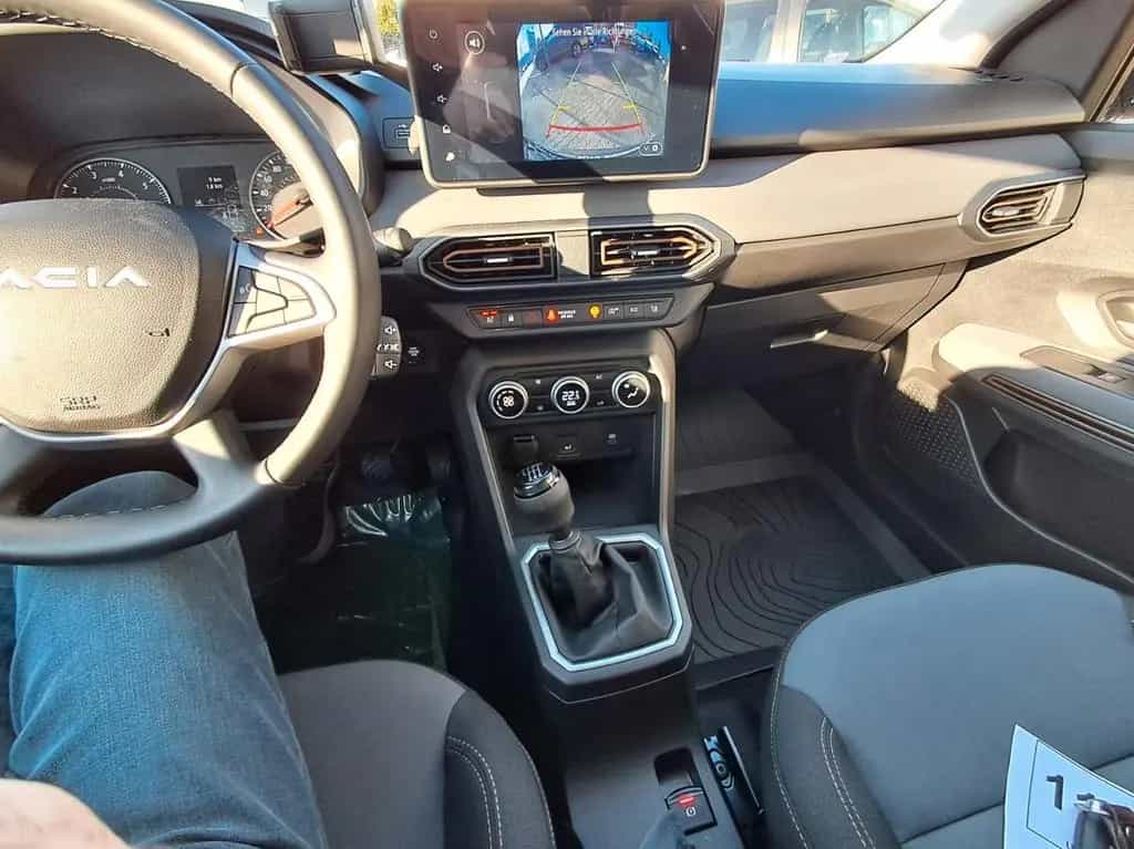 Dacia Jogger Extreme TCe 110-7-Sitze-SHZ-ALU-NAVI APP- 09/2025-photo-5