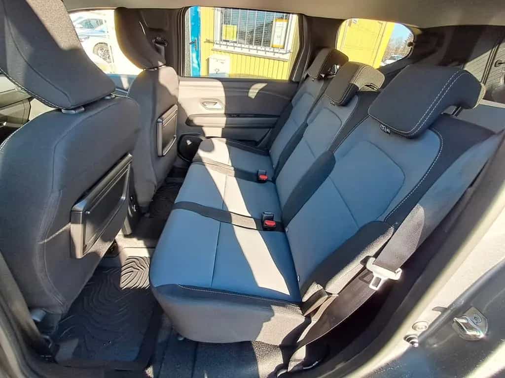 Dacia Jogger Extreme TCe 110-7-Sitze-SHZ-ALU-NAVI APP- 09/2025-photo-8