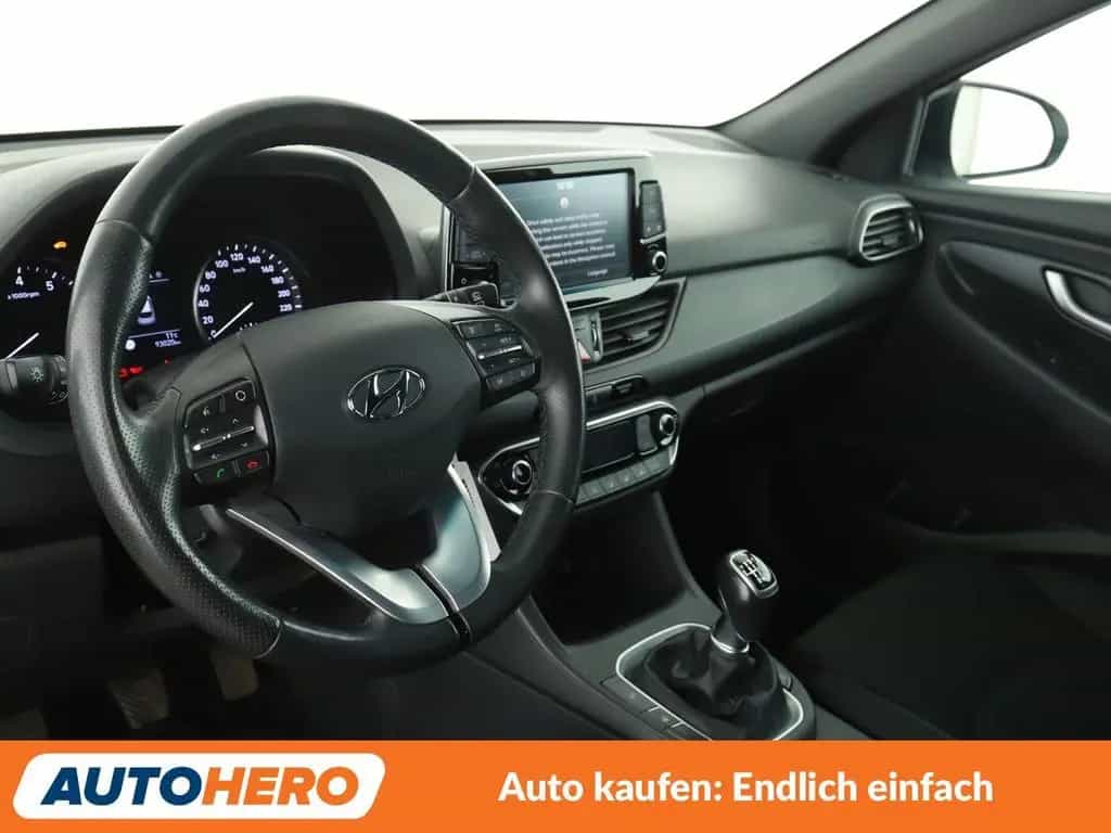 Hyundai i30 1.0 TGDI Passion + *NAVI*LED*TEMPO*SHZ*LHZ* 08/2018-photo-8