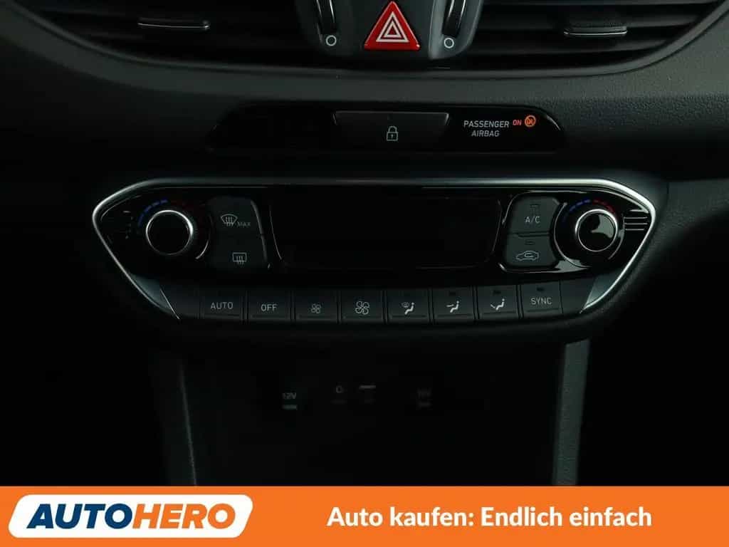 Hyundai i30 1.0 TGDI Passion + *NAVI*LED*TEMPO*SHZ*LHZ* 08/2018-photo-20