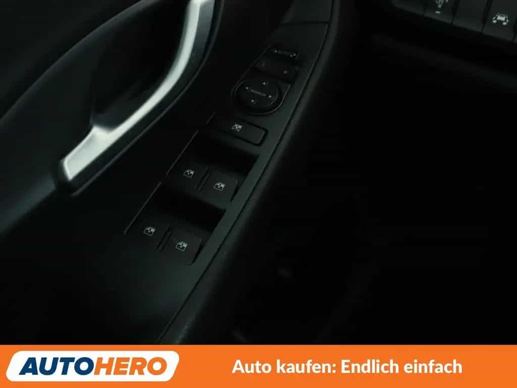 Hyundai i30 1.0 TGDI Passion + *NAVI*LED*TEMPO*SHZ*LHZ* 08/2018-photo-24