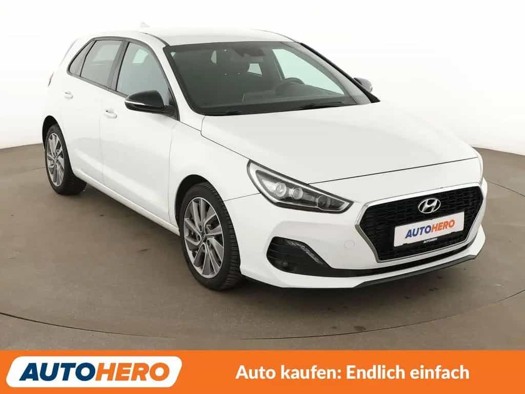 Hyundai i30 1.0 TGDI Passion + *NAVI*LED*TEMPO*SHZ*LHZ* 08/2018-photo-5