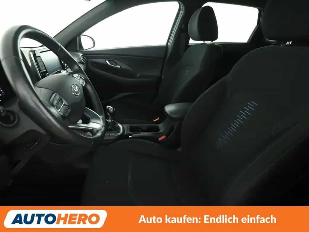 Hyundai i30 1.0 TGDI Passion + *NAVI*LED*TEMPO*SHZ*LHZ* 08/2018-photo-7