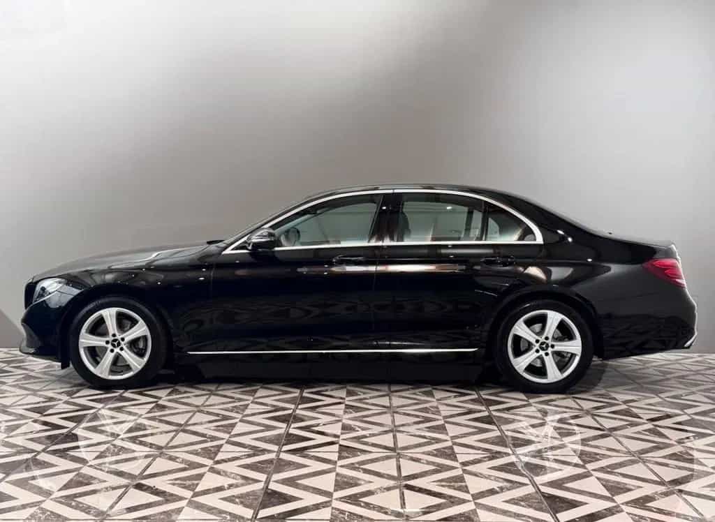 Mercedes-Benz E-Class 250 Limousine 11/2016-photo-2