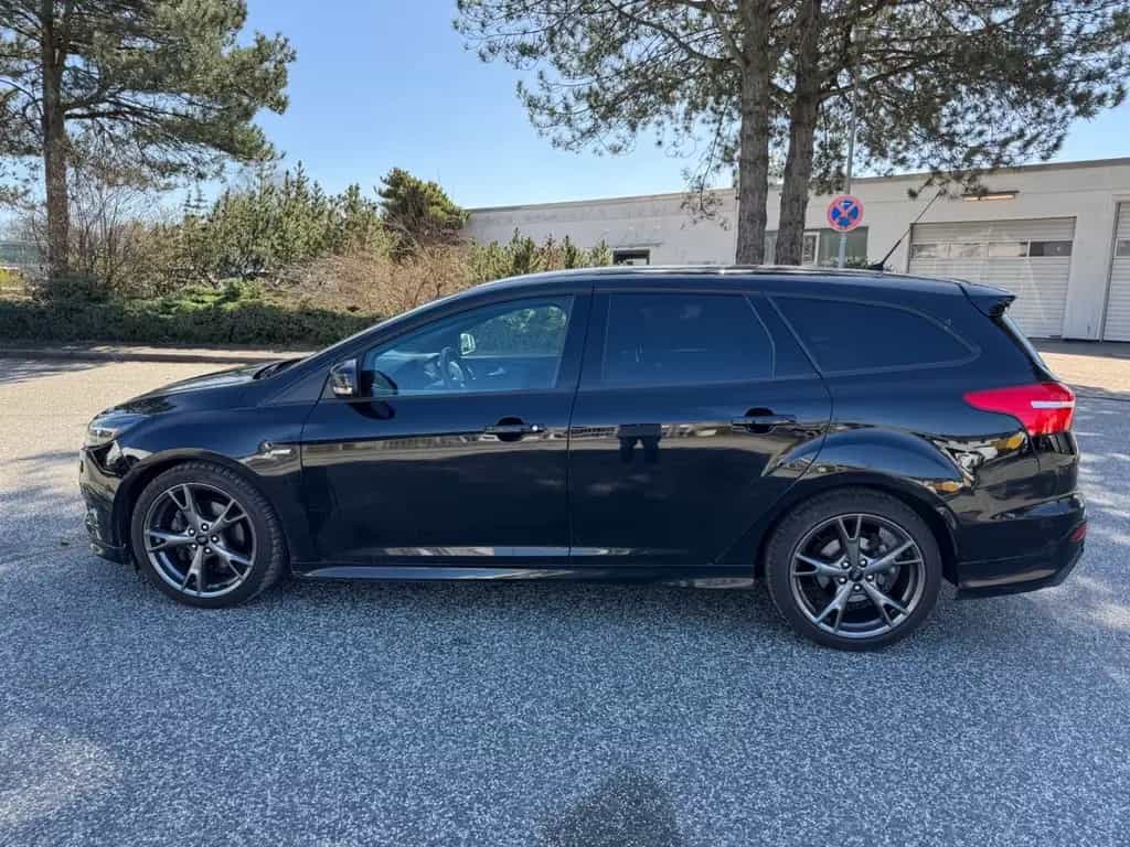 Ford Focus 1.5 Turnier ST-Line 01/2017-photo-0