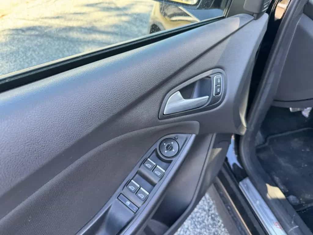 Ford Focus 1.5 Turnier ST-Line 01/2017-photo-10